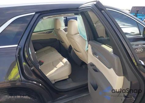 2018 Cadillac Xt5 Luxury z USA, uszkodzony, nr VIN 1GYKNCRS3JZ147100